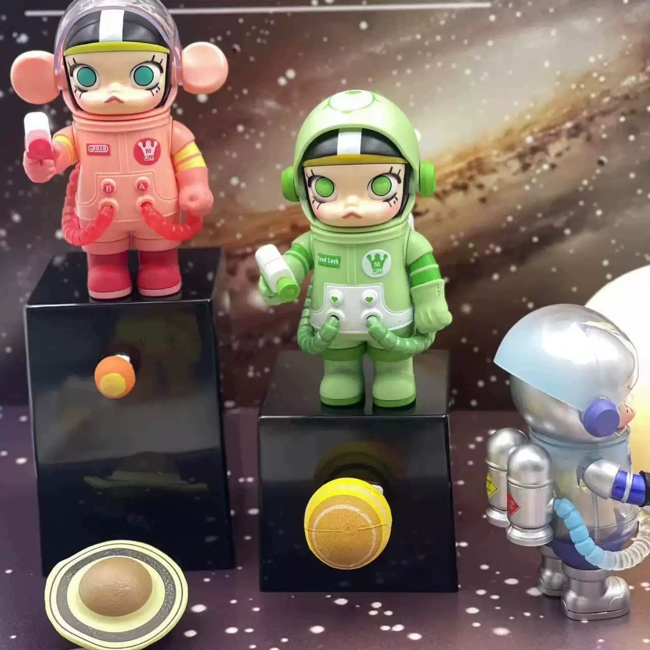 Bubble Mart Blind Box MEGASPACMOLLY Jasmine Anniversary Series Astronaut Third Generation Blind Box Figure Trendy Toy