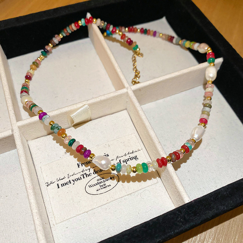Collar de perlas de color dopamina Estilo étnico Retro con cuentas Cadena de clavícula Moda de nicho Collar de alta gama al por mayor