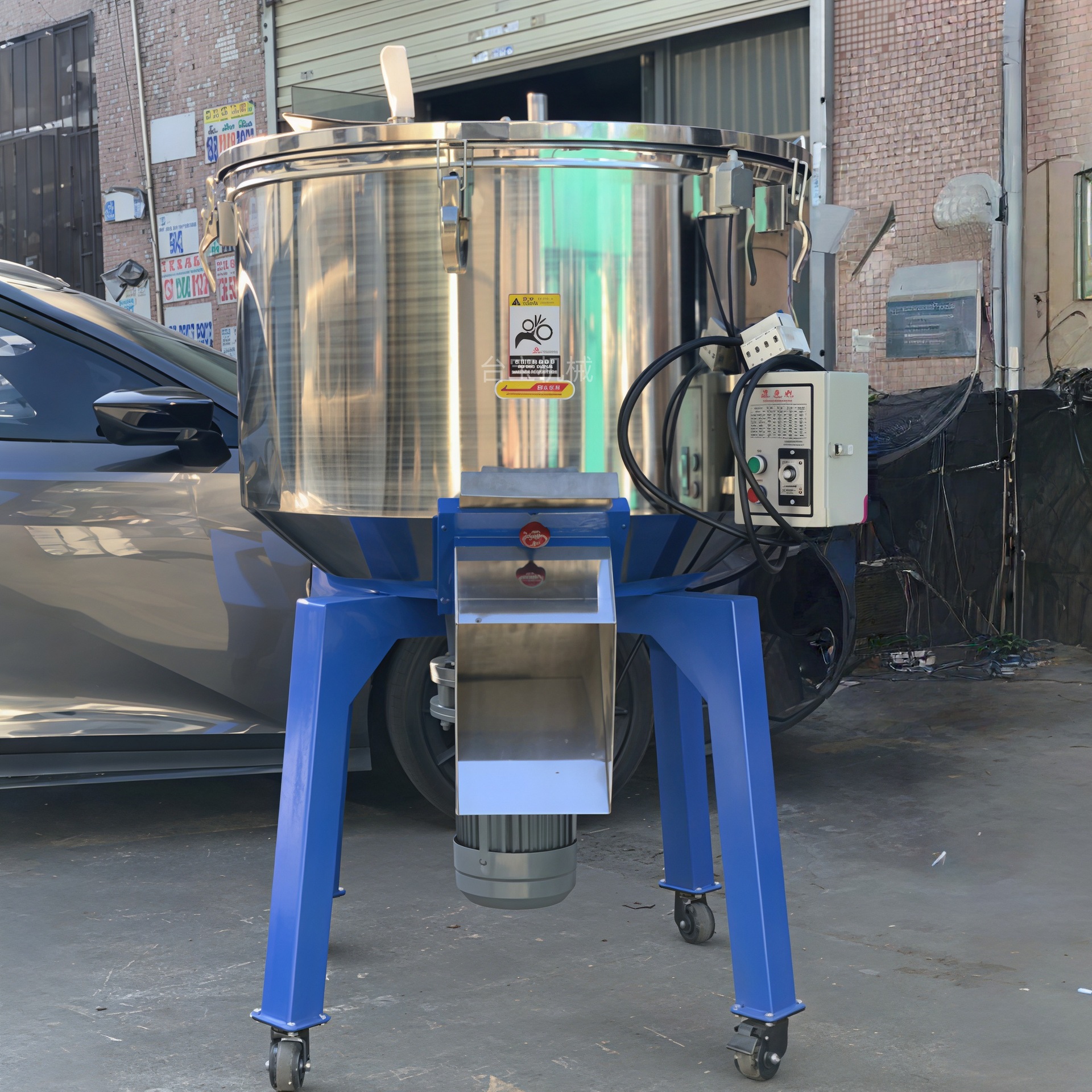 运城供应 立式混色机 颗粒混色机 粉体搅拌机 塑料干燥拌料机