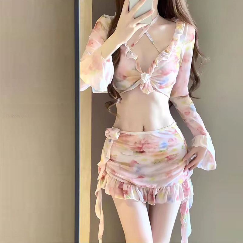 Bikini de baño de cuatro piezas de manga larga impresión de moda dulce y sexy acero de soporte de arena al por mayor