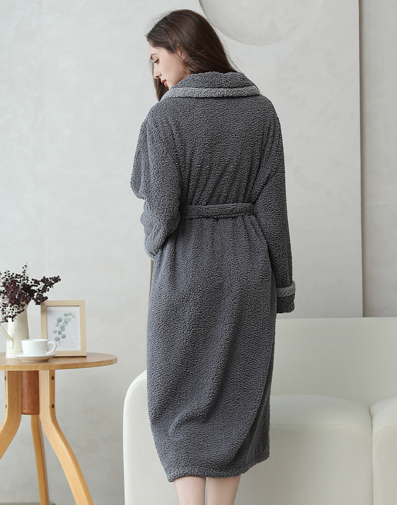 Damen Paare Nachthemd Herbst und Winter neue Pyjamas Damen Revers warme Hauskleidung lange Ärmel können draußen getragen werden Nachthemd Bademantel Großhandel_voghion.com