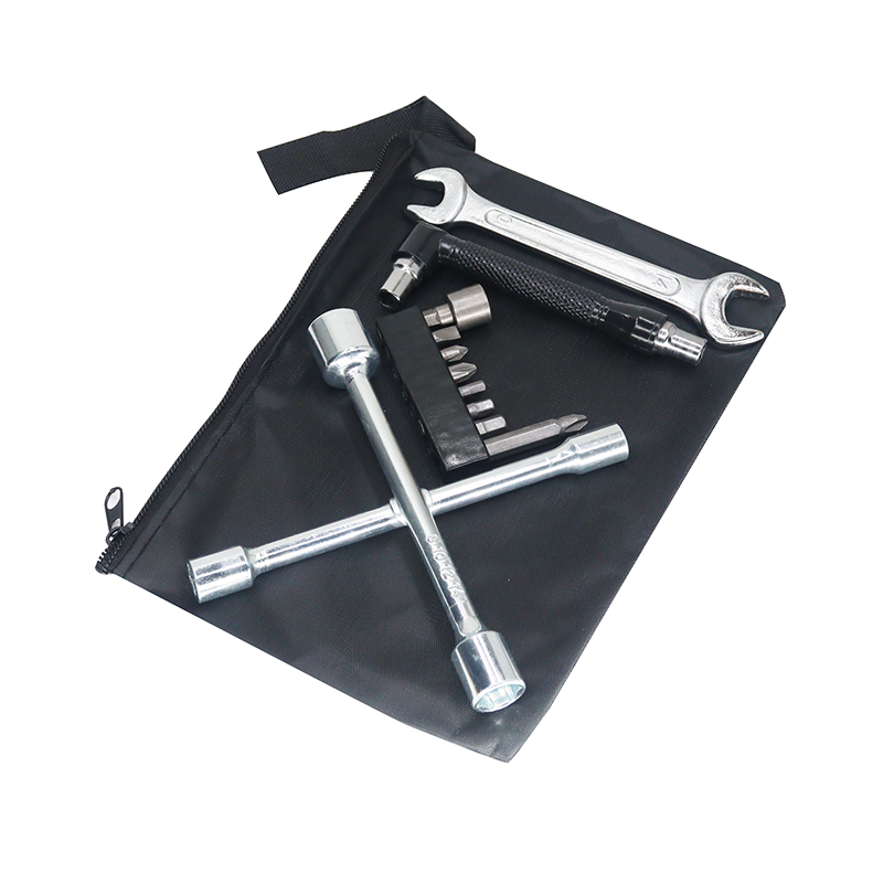 자동차 도구 키트 배터리 자동차 비상 유지 보수 분해 도구 가방 소켓 렌치 드라이버 조합이있는 전기 자동차