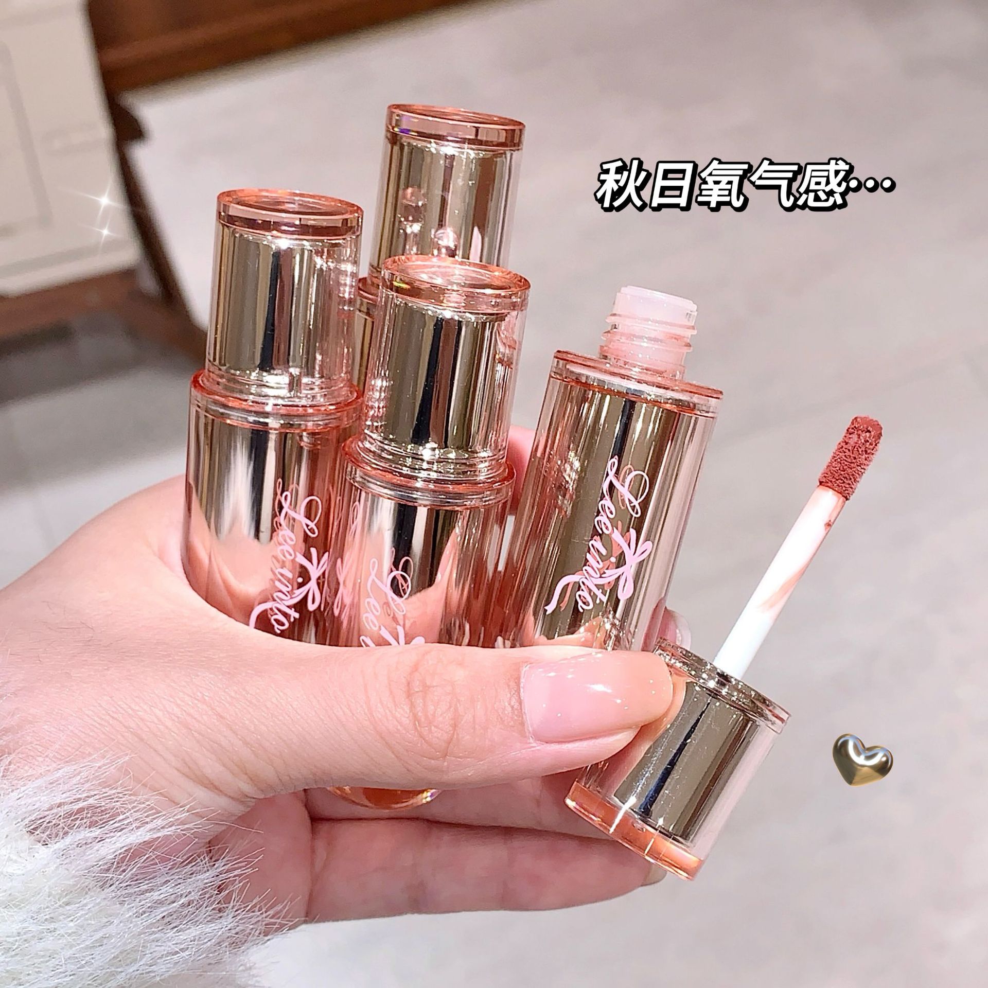 LEEINTO Ru Mu Velvet Soft Mist Lip Lip Lip Gloss Lipstick Luminoso Biolinguístico Luz delgada y ligera ropa de post no seco y color