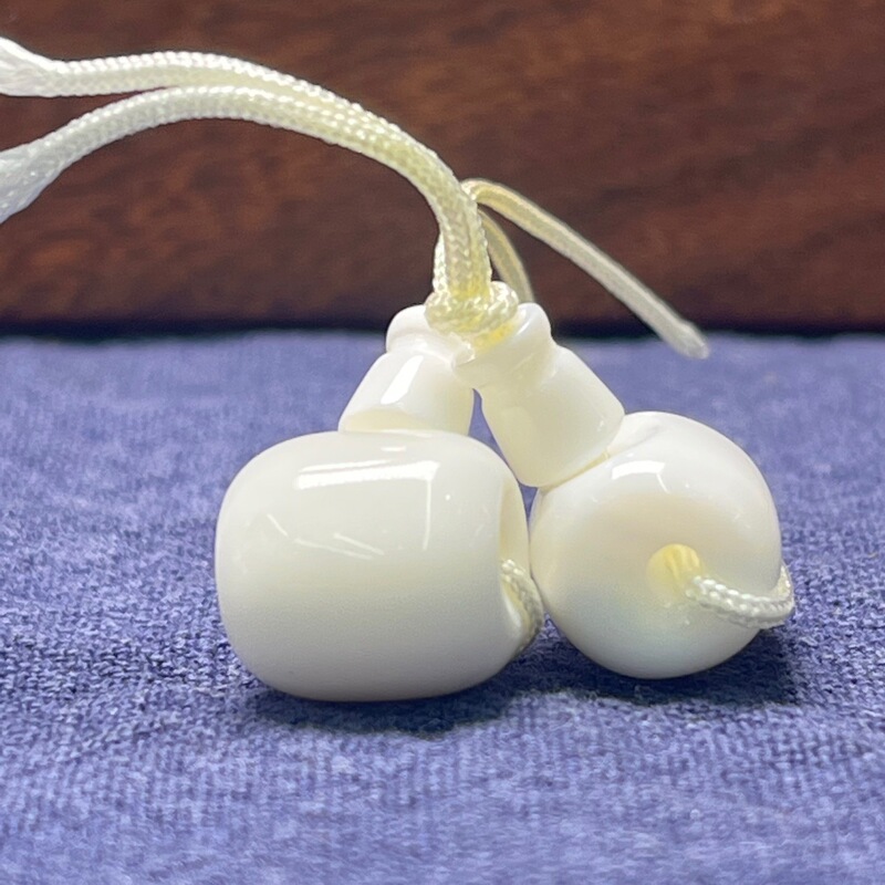 White Shell Xizang tee 10x12mm