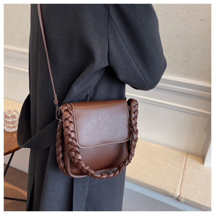 fashion messenger twist shoulder strap small square mobile phone bagpicture6