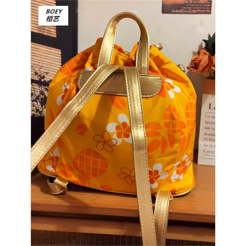 Bayi Hello Kitty Retro American Backpack Hawaii Drawstring Backpack Versatile Casual Bucket Bag