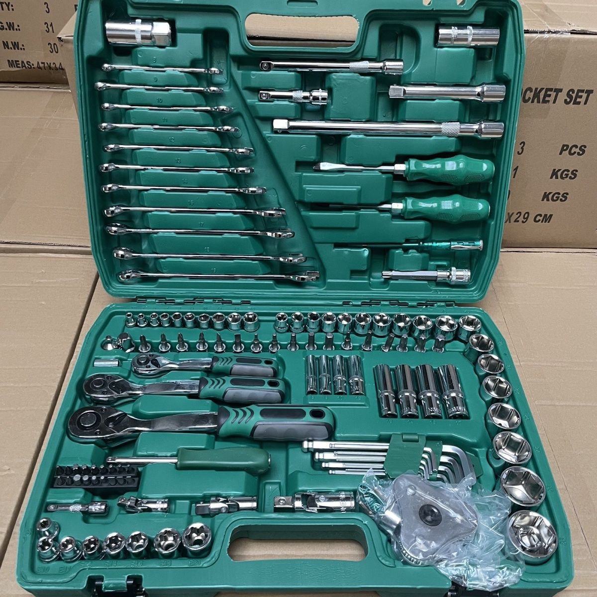 Tools set, wrench, 121 pieces