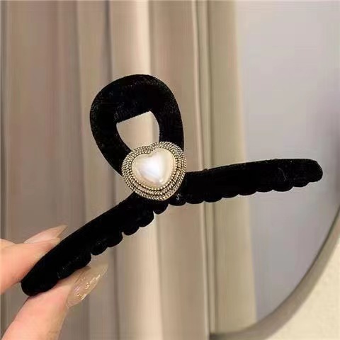 ブラック植毛ハートクロス13cm