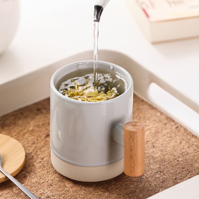 Mango de madera original taza de cerámica taza de café taza de agua taza con cubierta cuchara caja de regalo LOGO al por mayor