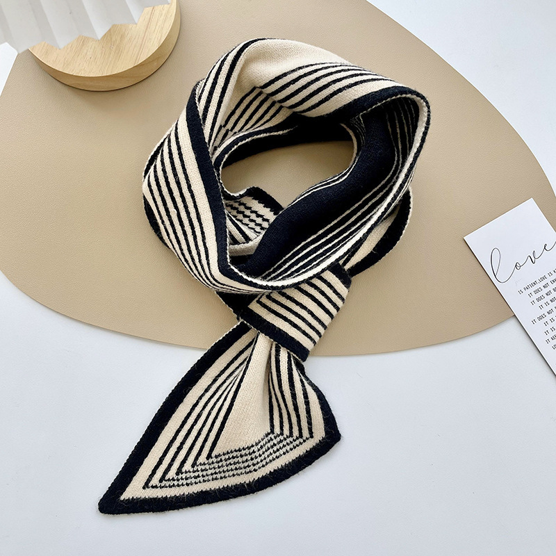 Nuevo tipo de bufandas cruzadas coreanas de otoño y invierno de ajedrez de punto de cuadros perezosos perforación bufandas de cuello