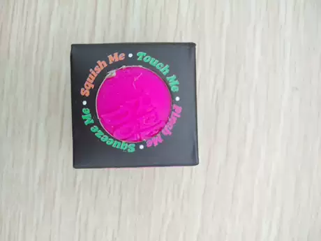 Small ball pinch music-pink