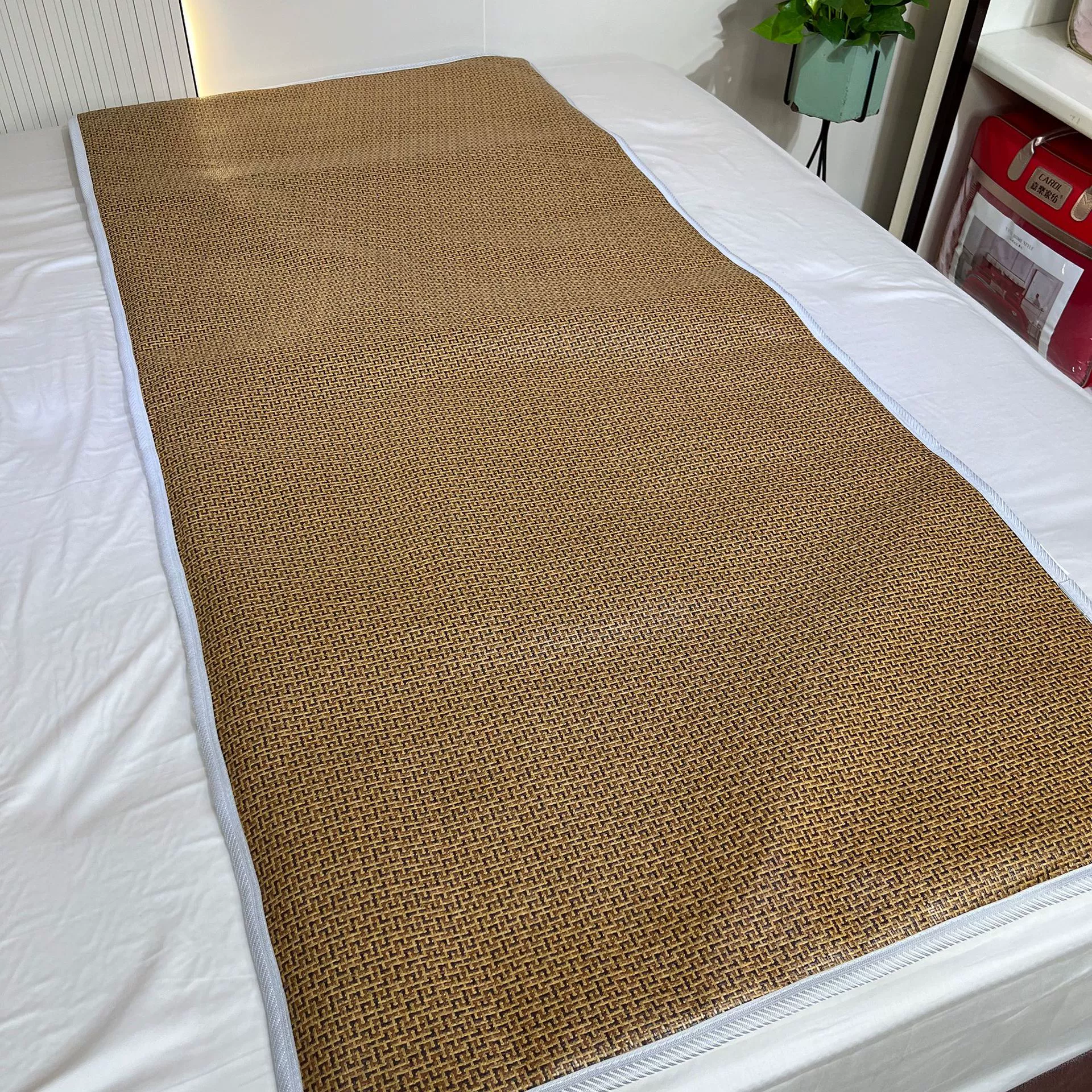 Quilted foldable mattress for elementary school students, double-sided mat, wholesale