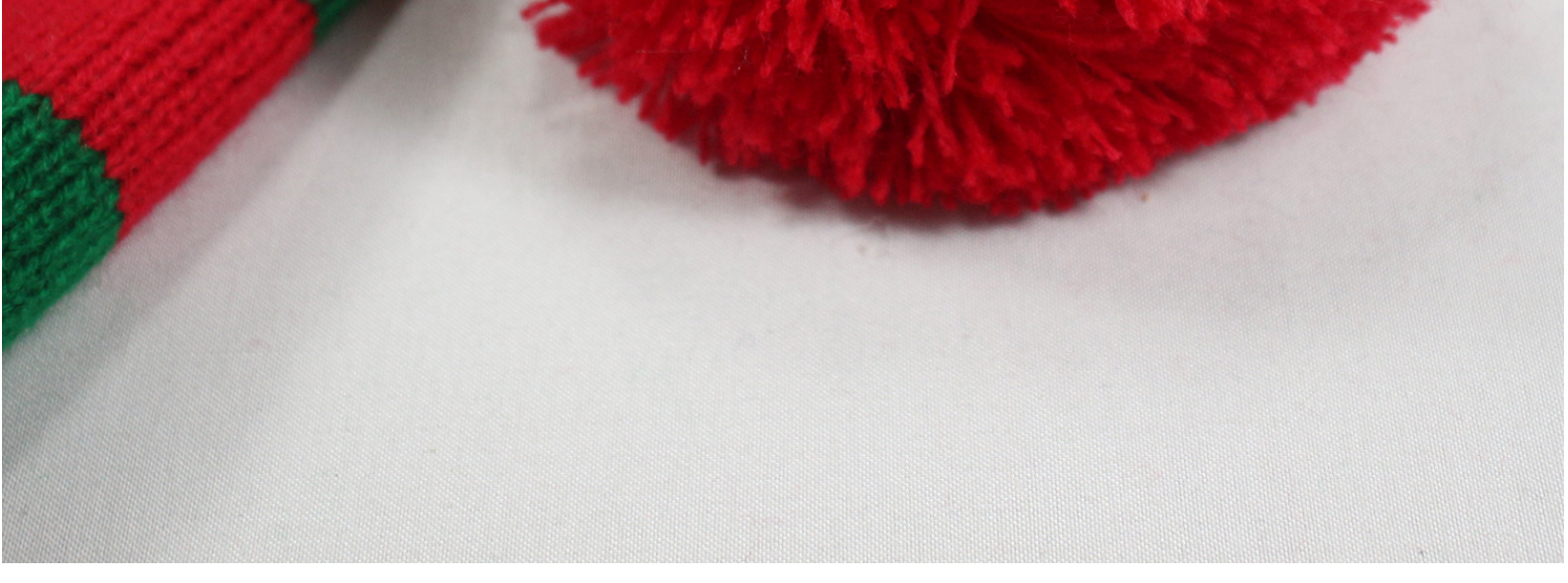 Adult knitted Christmas hat Elf Santa Beanies Red and green knitted crochet hat_voghion.com