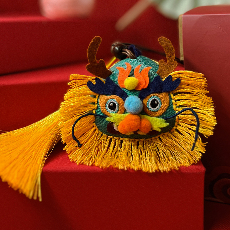 Estilo chino lindo dragón incienso bolsa colgante bordado hecho a mano de los niños paquete material de bricolaje