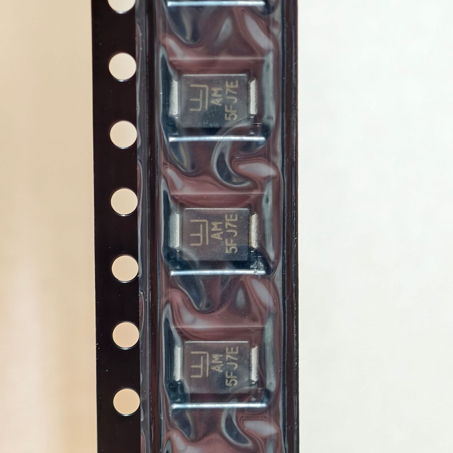 SMBJ7.0CA 力特现货 600W/7V 双向TVS瞬变二极管 DO-214AA封装20+