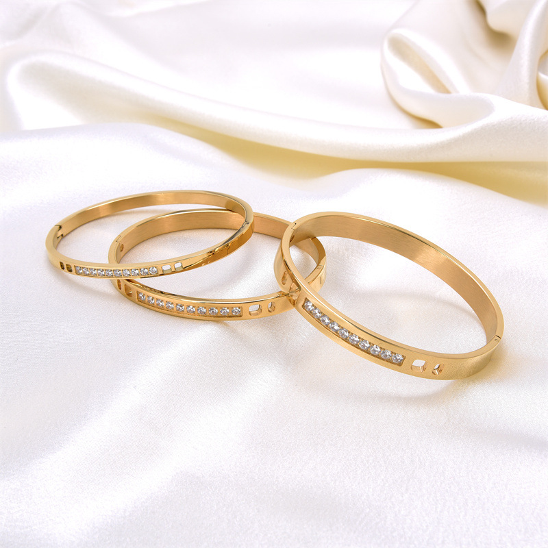 Simple Style, Streetwear Style Plating, Inlay Craft Simple Style Streetwear Solid Color Stainless Steel Plating Inlay Artificial Gemstones Bangle