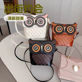 女士单肩包;女士斜挎包;小方包