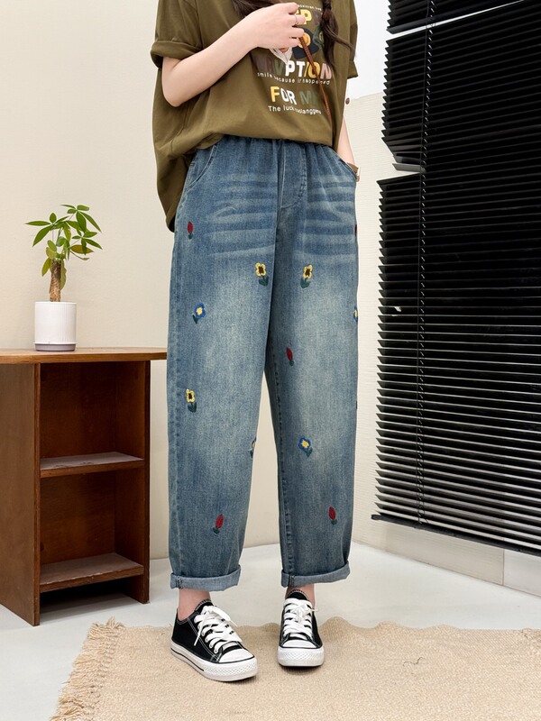 文学レトロ花刺繍ストレッチジーンズ女性の春夏の新しいルーズプラスサイズスリム多用途ハーレムパンツ|undefined