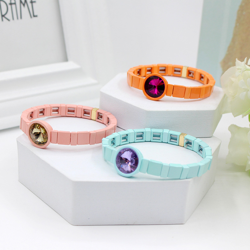 1 Piece Fashion Round Alloy Beaded Stoving Varnish Inlay Artificial Crystal Women's Bracelets display picture 2