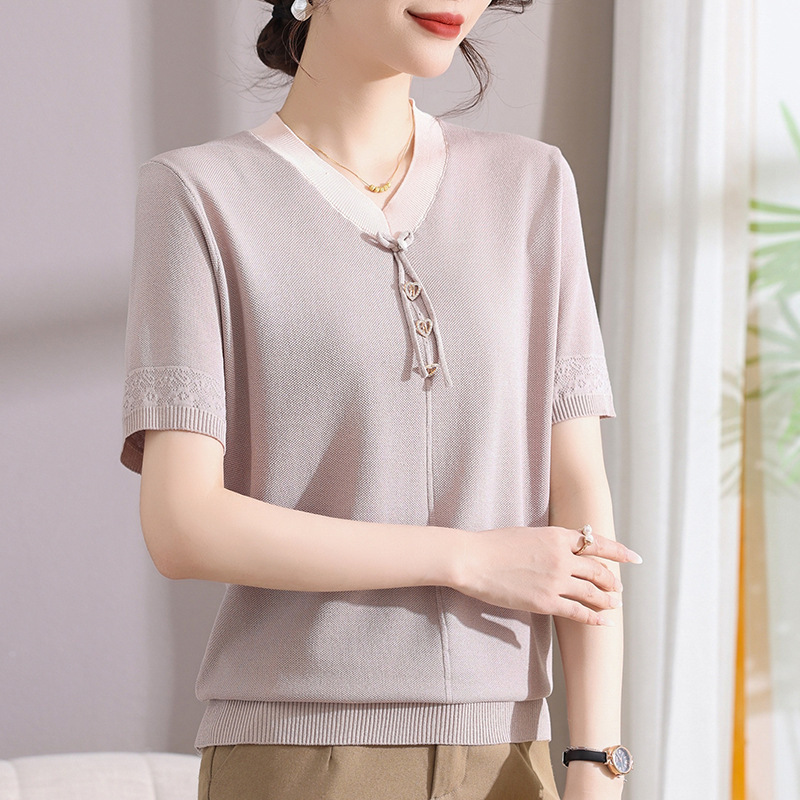 New Summer Mom's Short-Sleeved Knitted Tops for Middle-Aged Women, Loose Ice Silk Shirts, Fashionable Mother-In-Law Bottoming Shirts