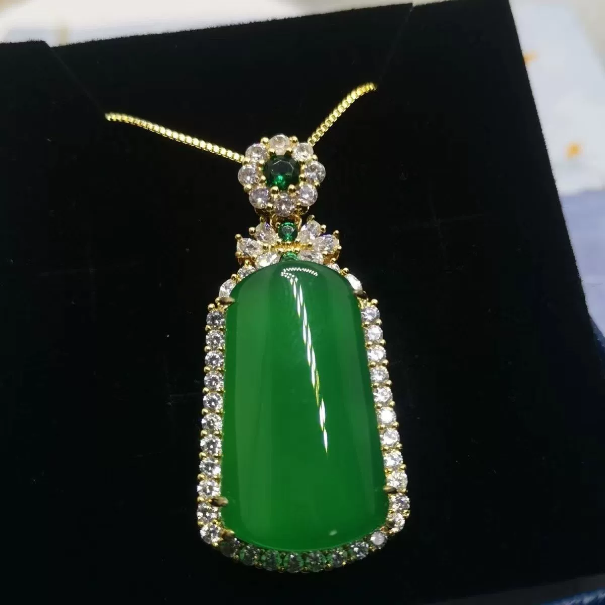 Кулон из Jade, зелёный драгоценный камень, опт, без цепочки