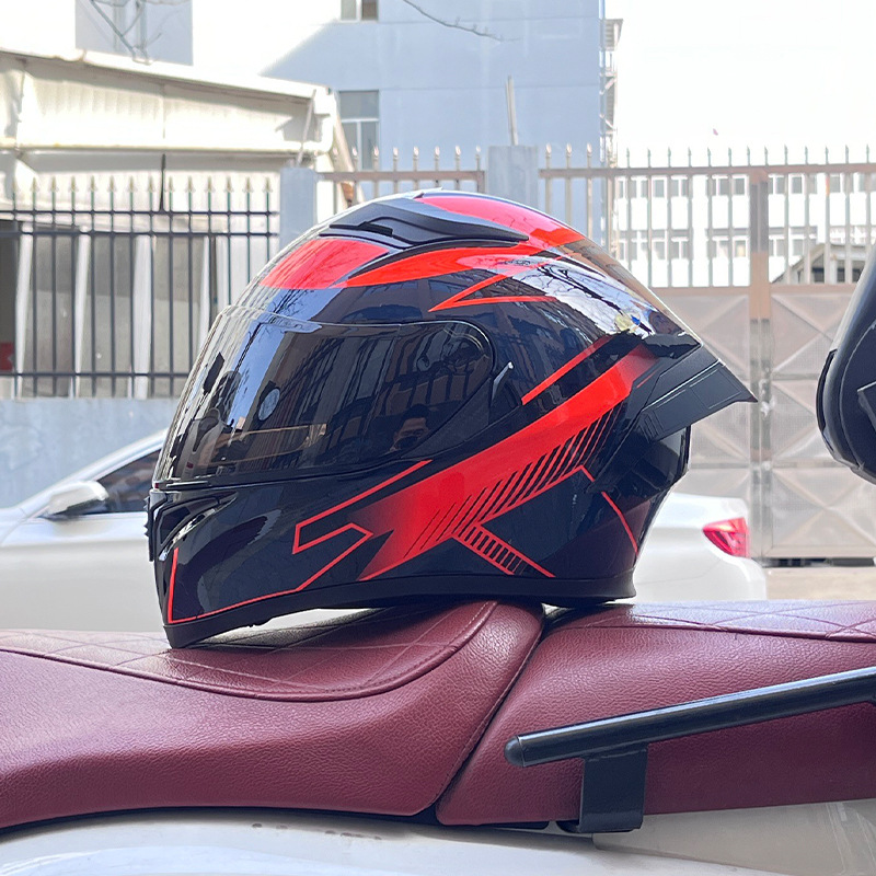 El casco completo del casco de la cola grande de la motocicleta Jiekai se puede instalar con auriculares Bluetooth