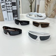 2025��D�Ұl������̫��R�W�tŮ���|�߼��Ђ��ԕr�н���ī�R�羳