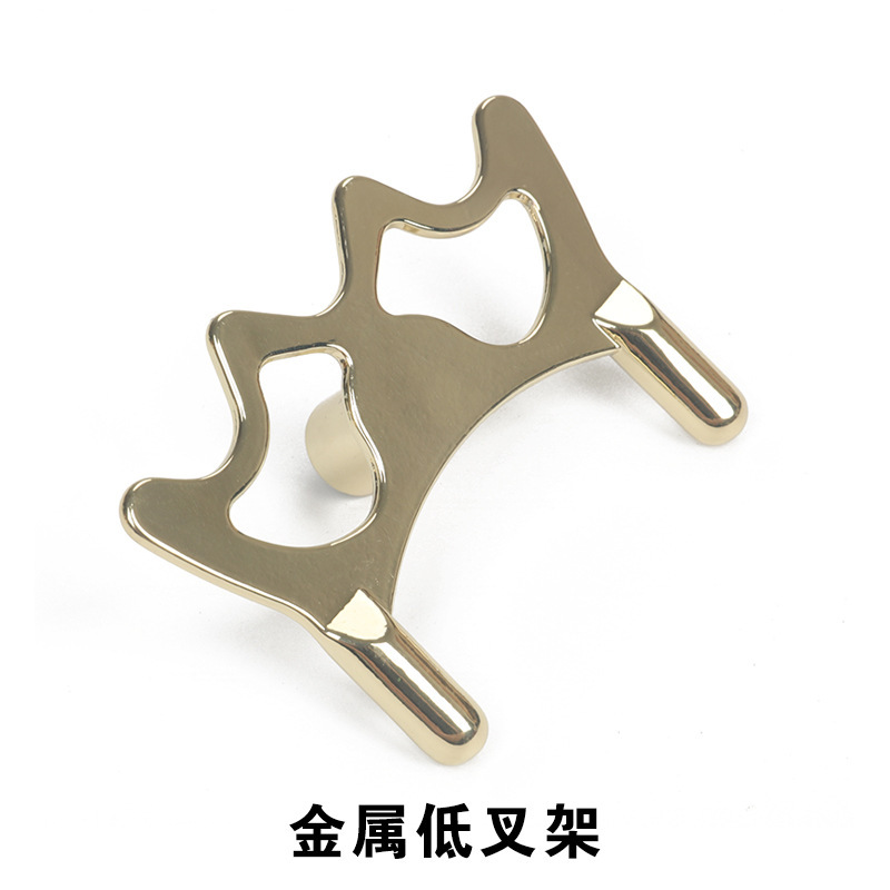 Metal low fork frame