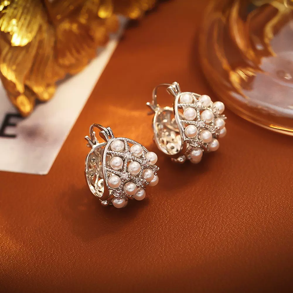 法式复古U型珍珠耳环经典时尚高级感镂空提篮耳扣小众INS风耳饰女