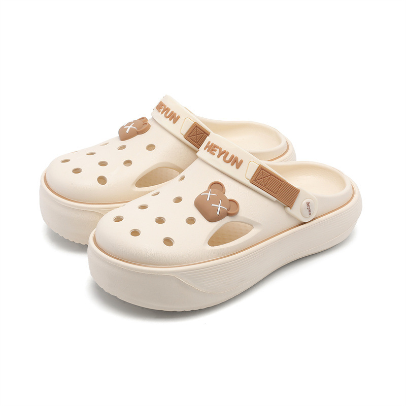 Pisando la mierda, zapatos con agujeros, zapatillas de mujer, zapatos de verano Baotou, zapatos de playa para niñas, sandalias eva al por mayor