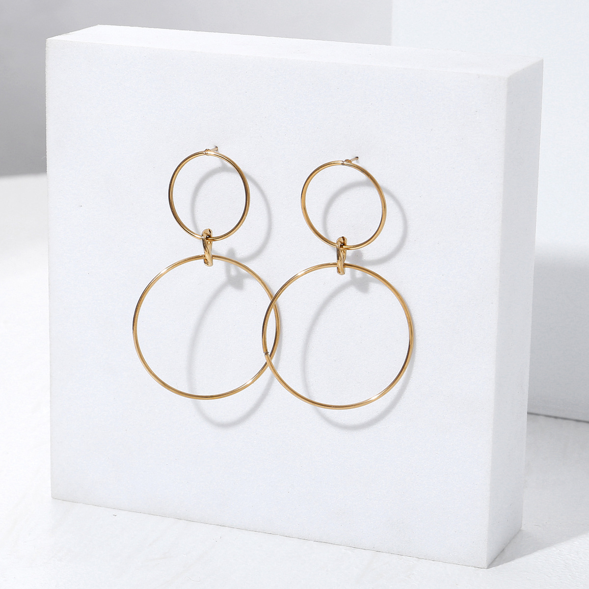 simple geometric circle stainless steel 18K double hoop earringspicture1
