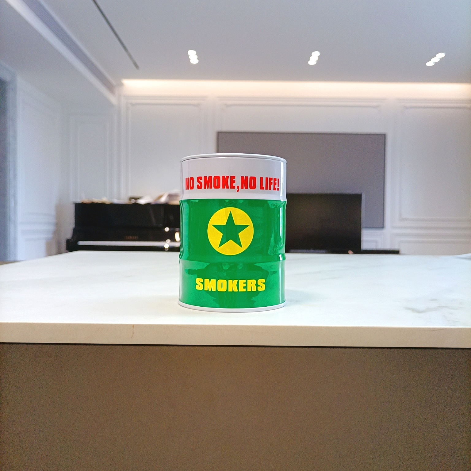 Moda japonesa de moda barril de aceite cenicero personalidad mini cenicero de acero inoxidable barril de gasolina cenicero