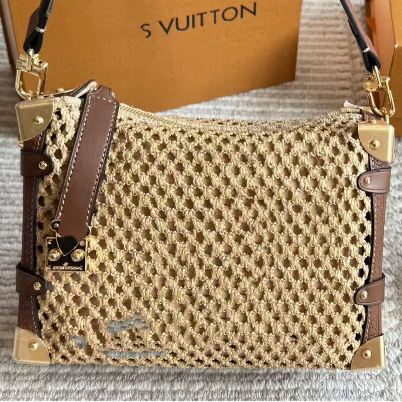 2025 New Summer Fur with First-Layer Cowhide Cross-Body Bag, Super Versatile Handbag, Donkey's Cross-Body Trendy 2025 New Summer Fur with First-Layer Cowhide Cross-Body Bag, Super Versatile Handbag, Donkey's Cross-Body Trendy
