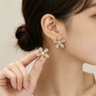 爆款满钻小雏菊耳钉女ing风小众五瓣花设计耳环轻奢时尚通勤耳饰