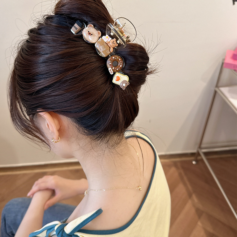 可愛卡通餅乾抓夾女2024新款高級感髮夾後腦勺春夏鯊魚夾 子頭飾