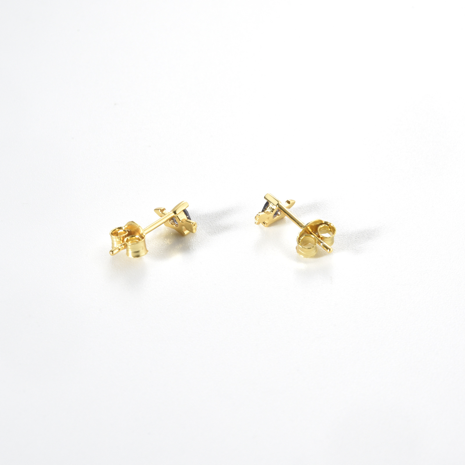 Women's Gender 1 Pair 18K Gold Plated 925 Sterling Silver Zircon Heart Shape Ear Studs