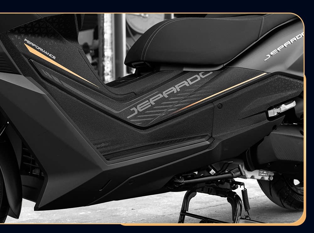 Suitable for Sanyang Leopard 300 anti-scratch fuel tank film, waterproof and sun-proof footrest decal, body modification film