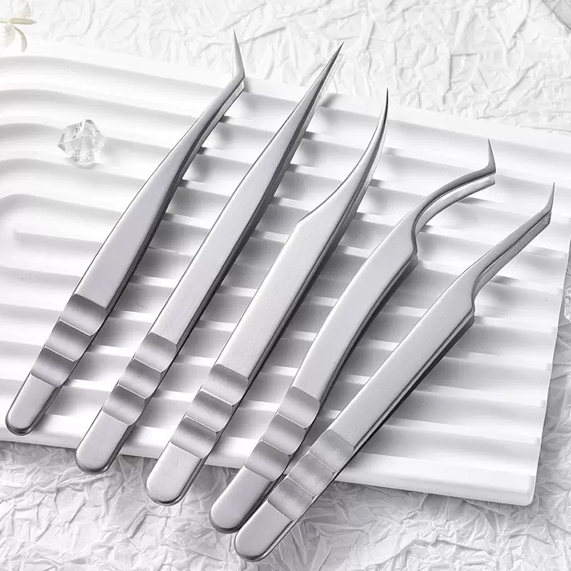 Cross-Border Chinese-Style False Eyelash Tweezers, High-Precision Eyelash Curlers from Ukraine, Professional Tweezers for Eyelash Technicians, Dolphin Gold Feather Tweezers