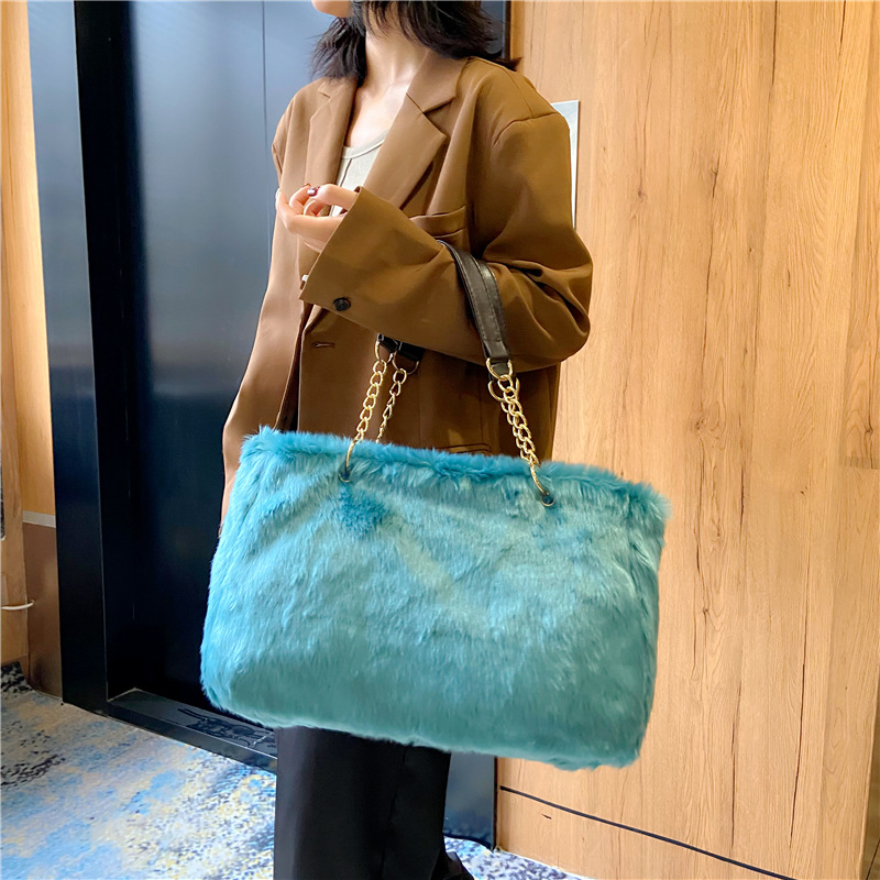 Hierscht a Wanter Crossbody Bag Handtasche eng Schëller Plüsch grouss Shopping Bag_voghion.com