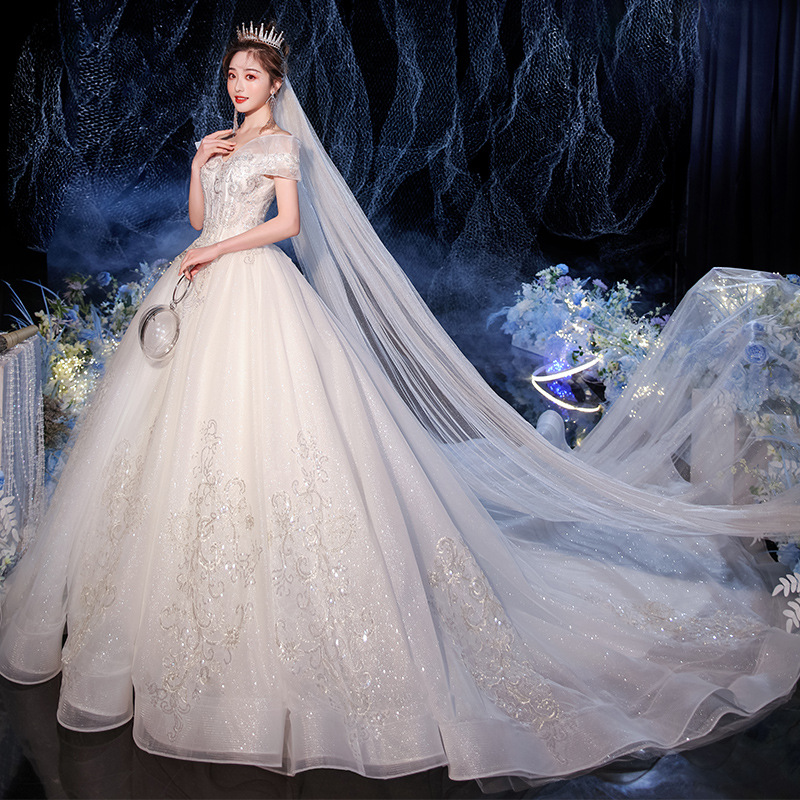 Vestido de novia fuera del hombro 2024 Nueva novia elegante simple estilo de princesa elegante adelgazar ligero pequeño image 7