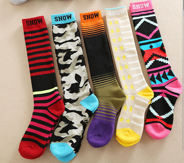 Sports Socks, Ski Socks, Roller Skating Socks, Skating Socks, Outdoor Sports High Cotton Socks, Comfortable and Breathable for Men and Women Sports Socks, Ski Socks, Roller Skating Socks, Skating Socks, Outdoor Sports High Cotton Socks, Comfortable and Breathable for Men and Women