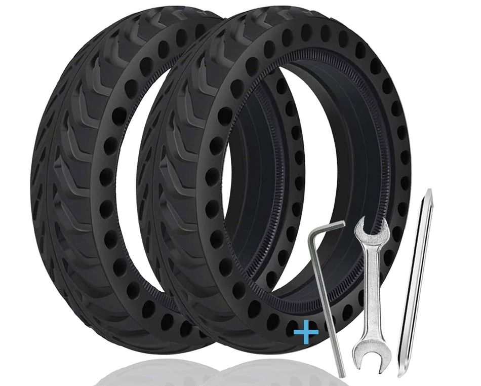 타이어 2개와 도구