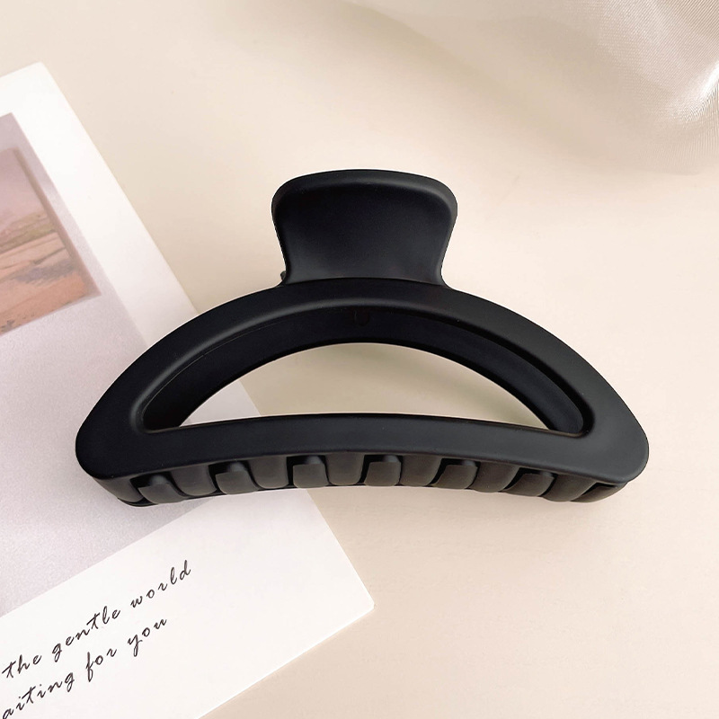 Clip de semicírculo a juego de color esmerilado hembra horquilla grande de plástico Sentido de alta calidad Cabeza trasera clip de tiburón tocado accesorios para el cabello