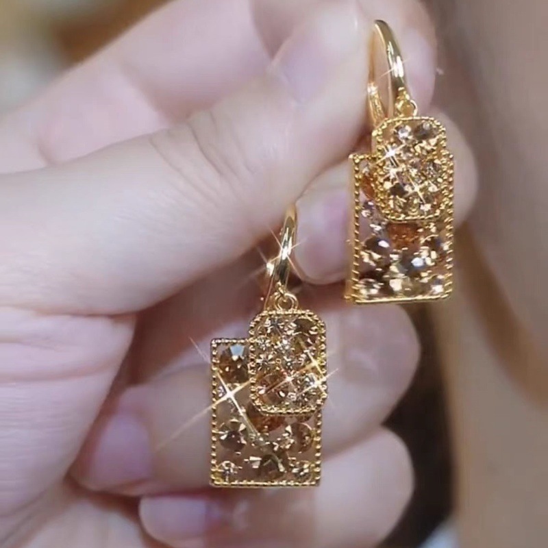 retro elegant geometric square fashionable universal earrings