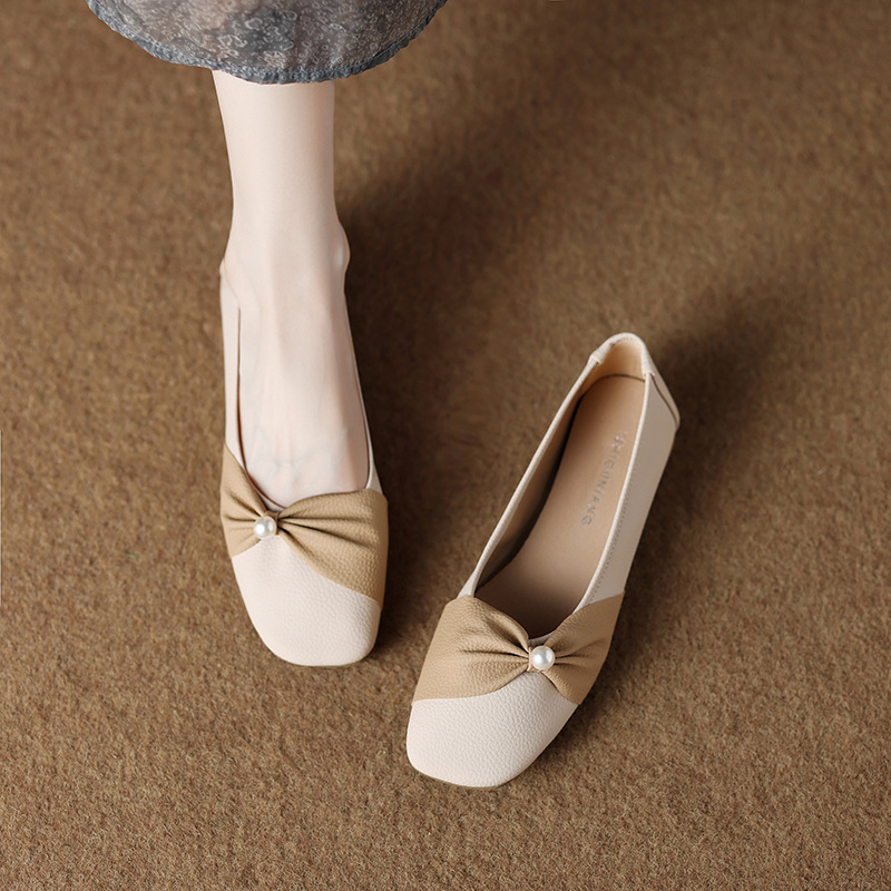 81260-2 플랫 슈즈 여성 2025 봄과 여름 우아한 싱글 슈즈 슬립 온 새로운 폭발 신발