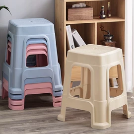 塑料桌椅;水桶、水缸;家用盆