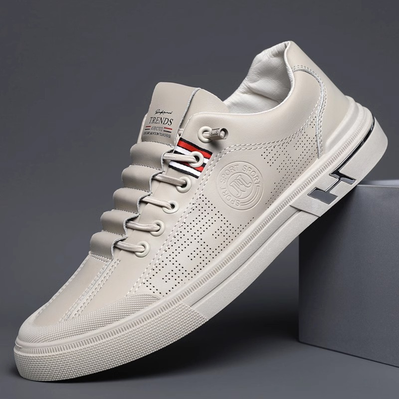 Men's 2023 New Summer Casual White Board Shoes Breathable Versatile One-Piece Leather Shoes Men's Sports White Shoes Trendy Shoes