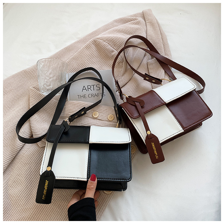 New Bags Fashion Messenger Bag Stylish Texture Portable Small Square Bag display picture 6