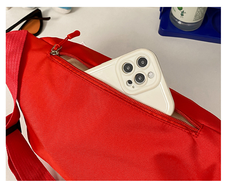 Japanese-style Instagram niche chest bags are selling well. Simple and versatile solid-color crossbody bags and Instagram student fresh single-shoulder bags are also selling well undefined