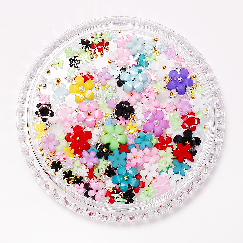 Japón mezcla de estilo 3D estereoscópico flor pequeña joyería de uñas nueva resina roja de cinco pétalos accesorios de uñas